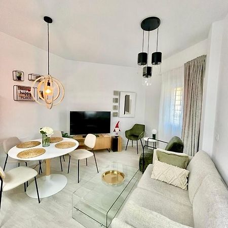 Historical Centre! Private Terrace & Gym-Near Public Parking Apartment Malaga Bagian luar foto