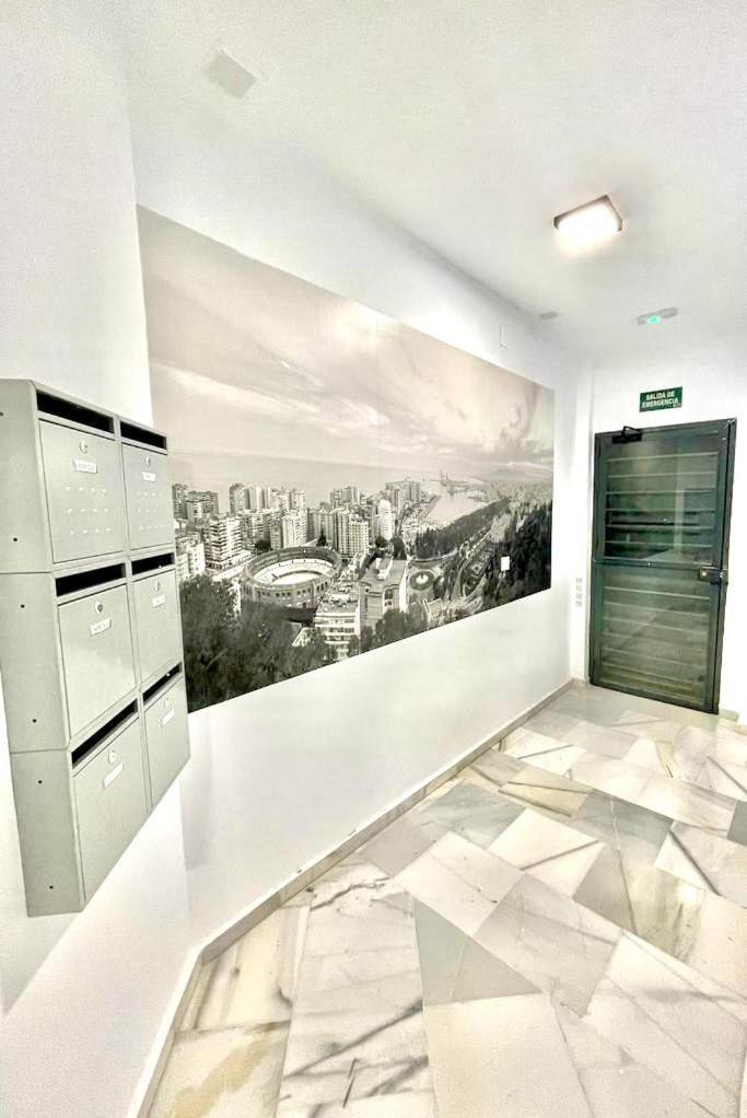 Historical Centre! Private Terrace & Gym-Near Public Parking Apartment Malaga Bagian luar foto