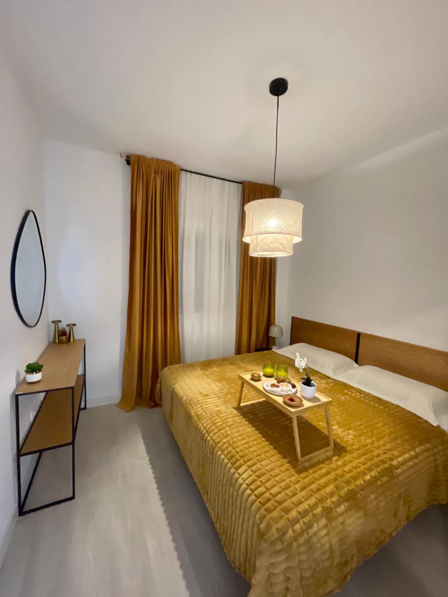 Historical Centre! Private Terrace & Gym-Near Public Parking Apartment Malaga Bagian luar foto