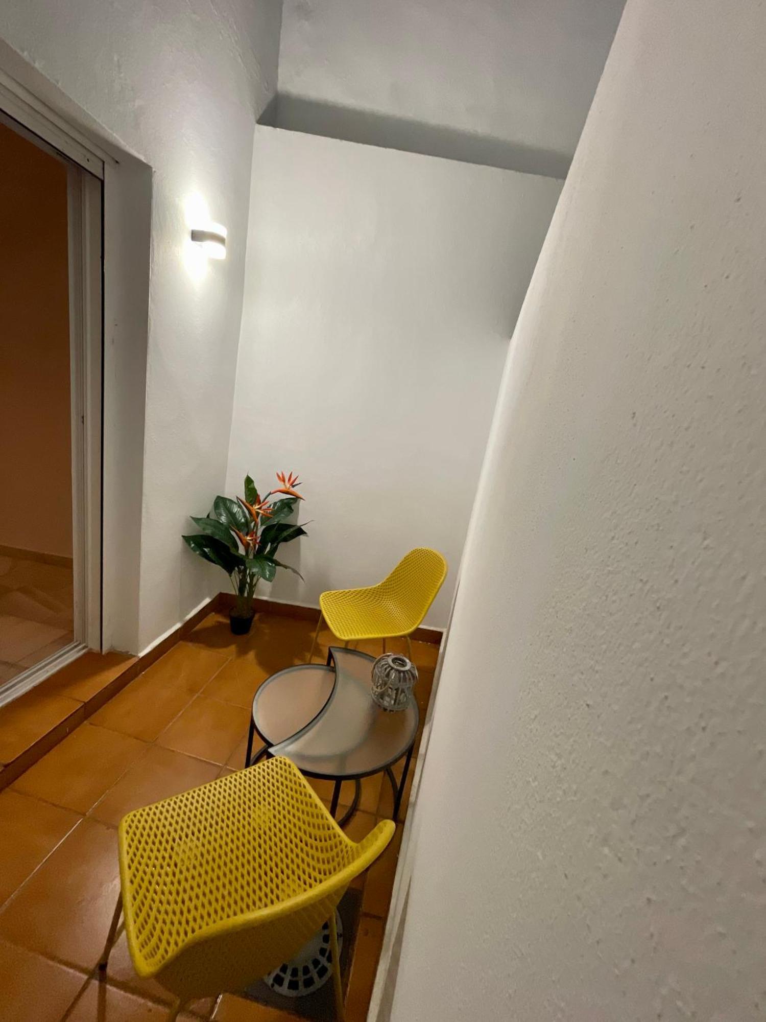 Historical Centre! Private Terrace & Gym-Near Public Parking Apartment Malaga Bagian luar foto