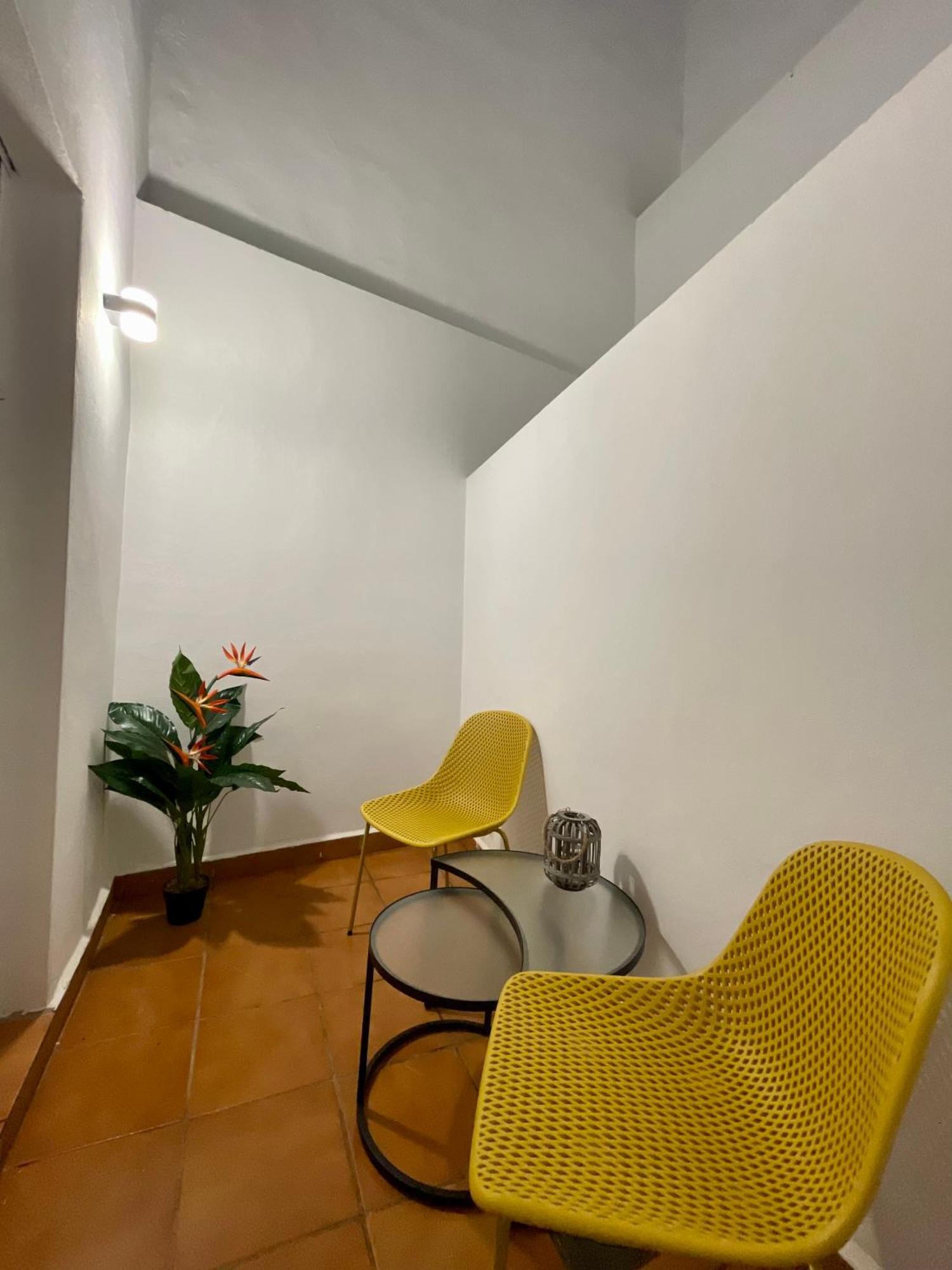 Historical Centre! Private Terrace & Gym-Near Public Parking Apartment Malaga Bagian luar foto