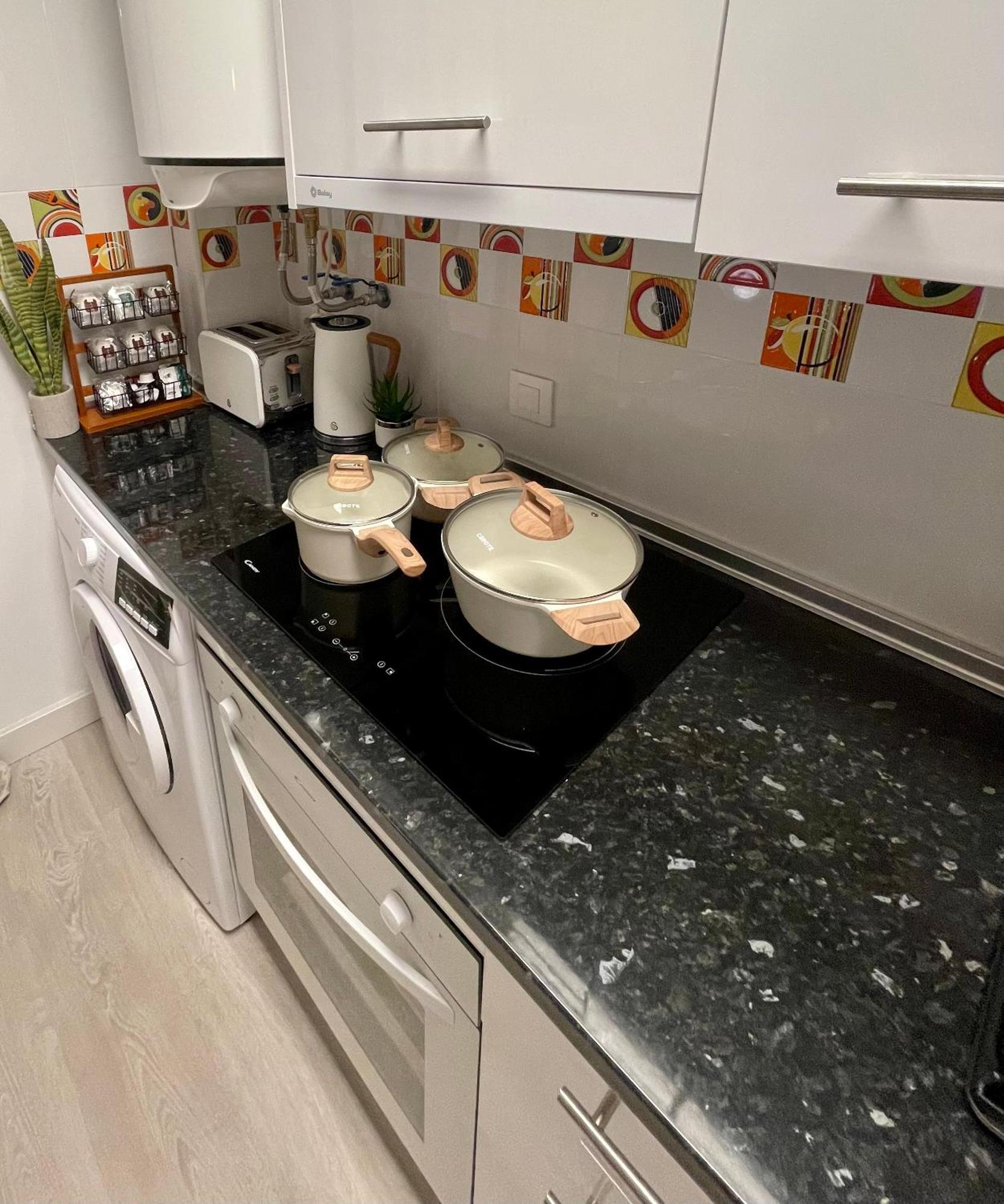 Historical Centre! Private Terrace & Gym-Near Public Parking Apartment Malaga Bagian luar foto