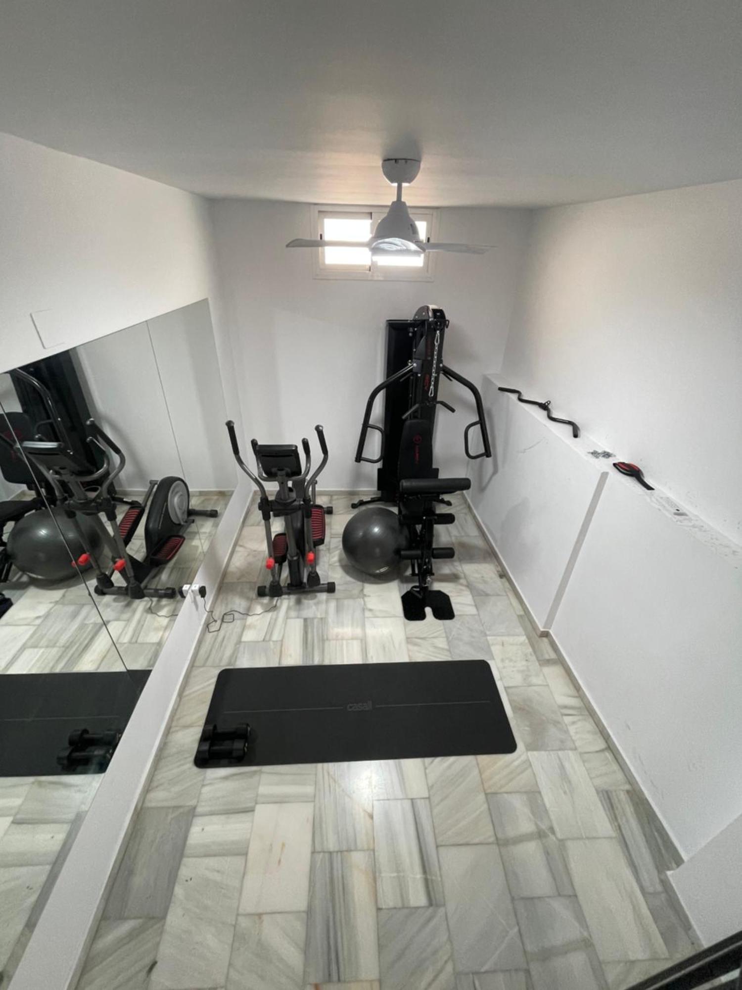 Historical Centre! Private Terrace & Gym-Near Public Parking Apartment Malaga Bagian luar foto