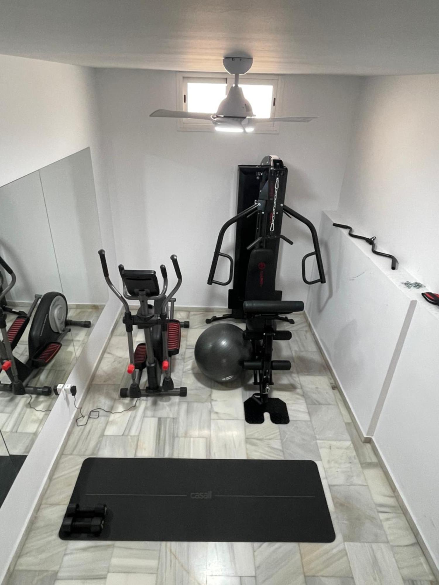 Historical Centre! Private Terrace & Gym-Near Public Parking Apartment Malaga Bagian luar foto